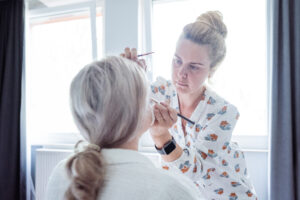 getting ready, hochzeitsvorbereitung, hochzeitsfotograf magdeburg